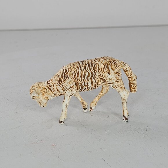 Vintage Fontanini Italy Sheep Lamb Figurine Grazing Plastic - Picture 3 of 8